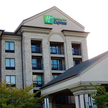 Holiday Inn Express Boone By Ihg Екстериор снимка