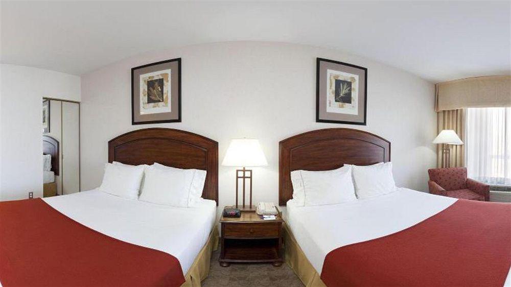 Holiday Inn Express Boone By Ihg Екстериор снимка