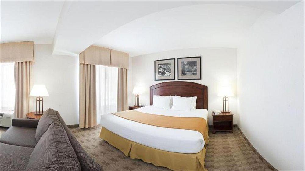 Holiday Inn Express Boone By Ihg Екстериор снимка